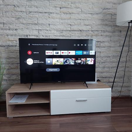 Apartman Danijela Otocsán Kültér fotó